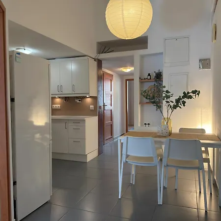 Old Town Family & Group For 7 Apartman *