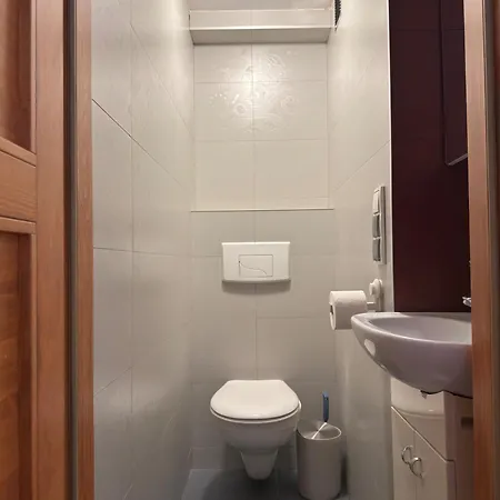 Old Town Family & Group For 7 Apartman